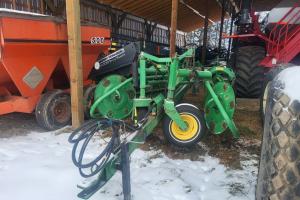 John Deere 705 Rake