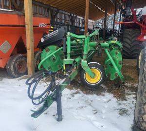 John Deere 705 Rake