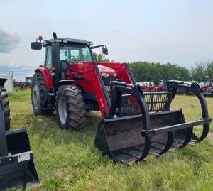 Massey Ferguson 7714 front wheel assist tractor