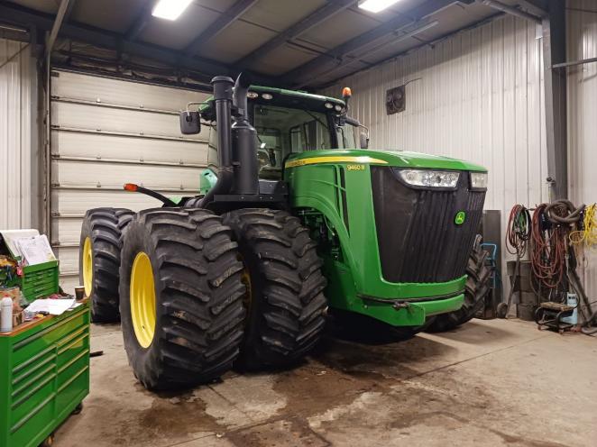 2013 John Deere 9460R Tractor